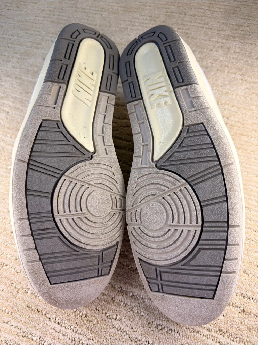 Nike Air Jordan 2 Retro Low 